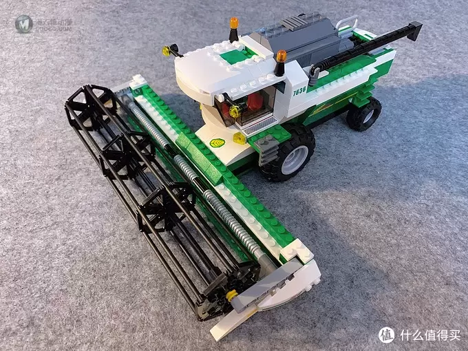 乐高小小追绝日记 篇八:LEGO 乐高 7636 联合收割机 开箱 乐高小小追绝日记 篇八:LEGO 乐高 7636 联合收割机 开箱