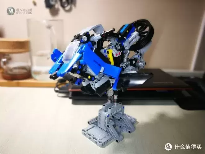 乐高科技组系列 篇一:lego 乐高科技组42063 B模式 BMW概念飞行摩托 乐高科技组系列 篇一:lego 乐高科技组42063 B模式 BMW概念飞行摩托
