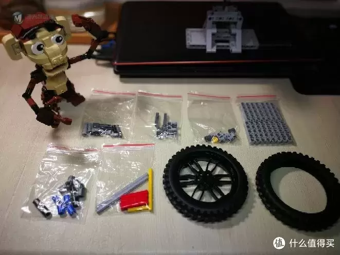 乐高科技组系列 篇一:lego 乐高科技组42063 B模式 BMW概念飞行摩托 乐高科技组系列 篇一:lego 乐高科技组42063 B模式 BMW概念飞行摩托