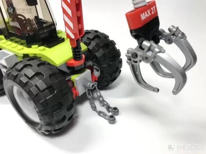 玩法多样:LEGO 乐高 城市系列 60181 林业工程车 玩法多样:LEGO 乐高 城市系列 60181 林业工程车