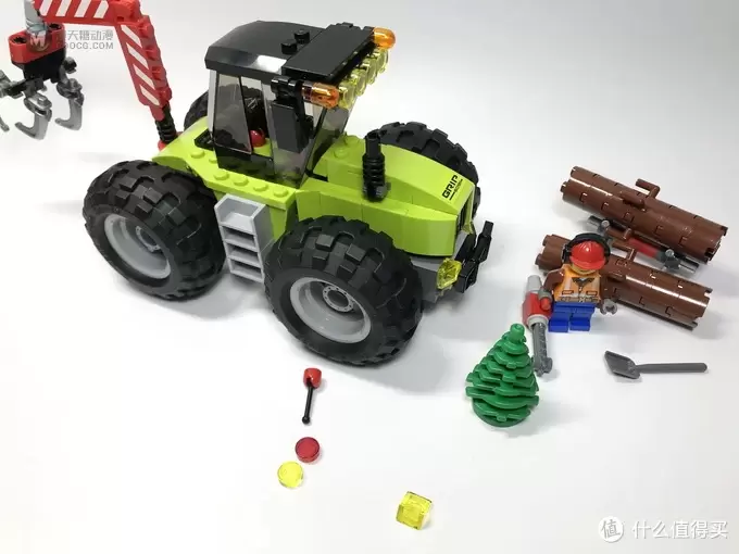 玩法多样:LEGO 乐高 城市系列 60181 林业工程车 玩法多样:LEGO 乐高 城市系列 60181 林业工程车