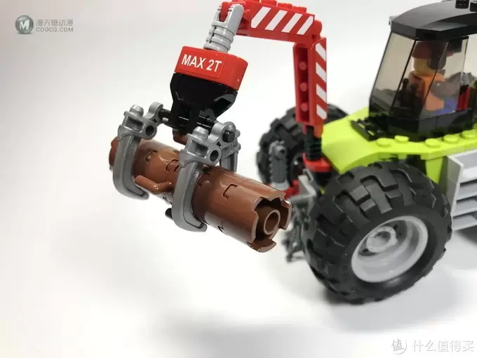 玩法多样:LEGO 乐高 城市系列 60181 林业工程车 玩法多样:LEGO 乐高 城市系列 60181 林业工程车
