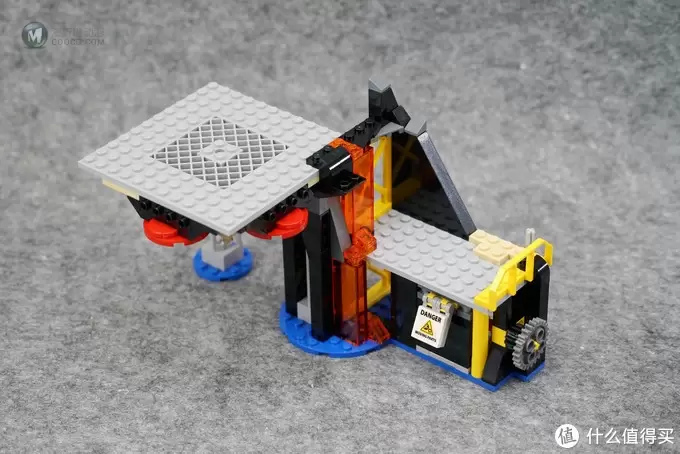 有品位的大魔王:LEGO 乐高 幻影忍者 加满都魔王的火山熔岩基地 70631评测 有品位的大魔王:LEGO 乐高 幻影忍者 加满都魔王的火山熔岩基地 70631评测