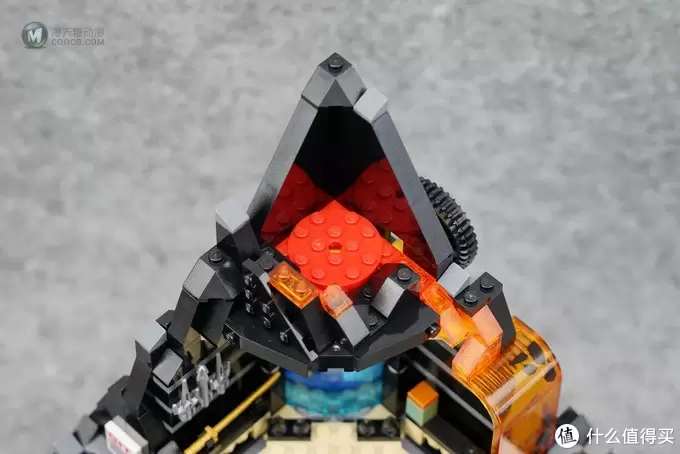 有品位的大魔王:LEGO 乐高 幻影忍者 加满都魔王的火山熔岩基地 70631评测 有品位的大魔王:LEGO 乐高 幻影忍者 加满都魔王的火山熔岩基地 70631评测