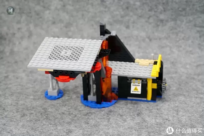 有品位的大魔王:LEGO 乐高 幻影忍者 加满都魔王的火山熔岩基地 70631评测 有品位的大魔王:LEGO 乐高 幻影忍者 加满都魔王的火山熔岩基地 70631评测