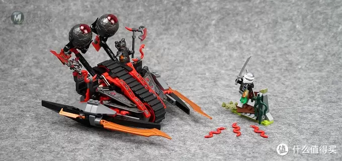 人仔就已经值回票价:LEGO乐高 70624 NINJAGO 幻影忍者系列 红蛇投石履带战车 开箱 人仔就已经值回票价:LEGO乐高 70624 NINJAGO 幻影忍者系列 红蛇投石履带战车 开箱