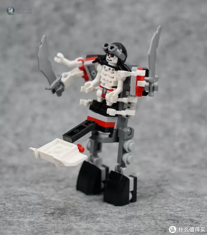 差点被官图坑了:实物更好看的LEGO 乐高 Ninjago系列 赏金猎人战斗机甲 70592 差点被官图坑了:实物更好看的LEGO 乐高 Ninjago系列 赏金猎人战斗机甲 70592