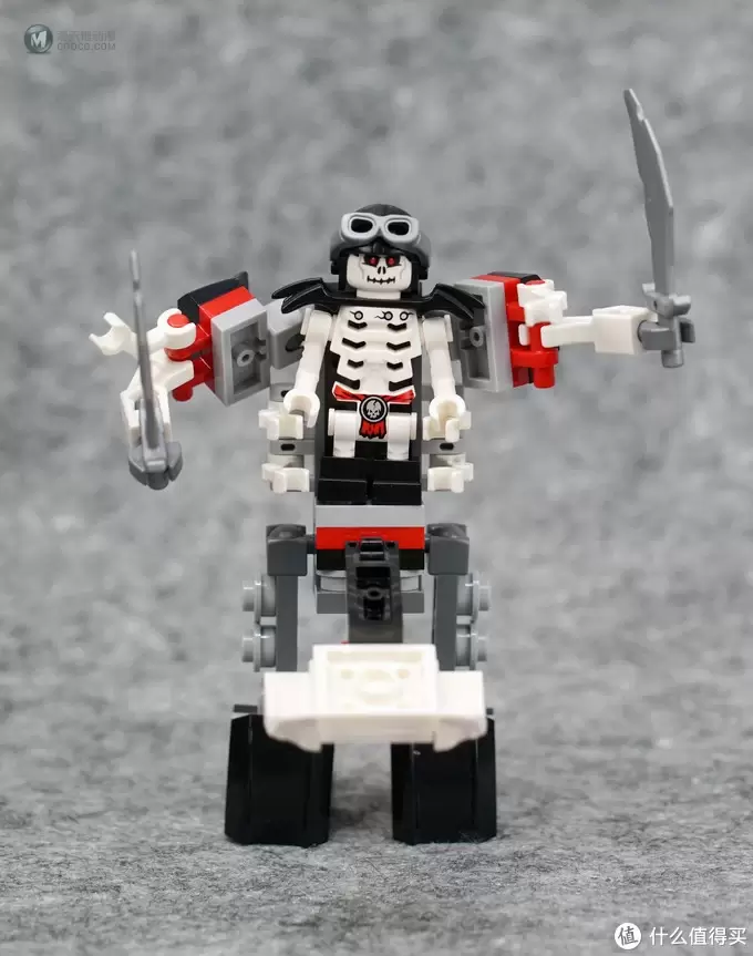差点被官图坑了:实物更好看的LEGO 乐高 Ninjago系列 赏金猎人战斗机甲 70592 差点被官图坑了:实物更好看的LEGO 乐高 Ninjago系列 赏金猎人战斗机甲 70592