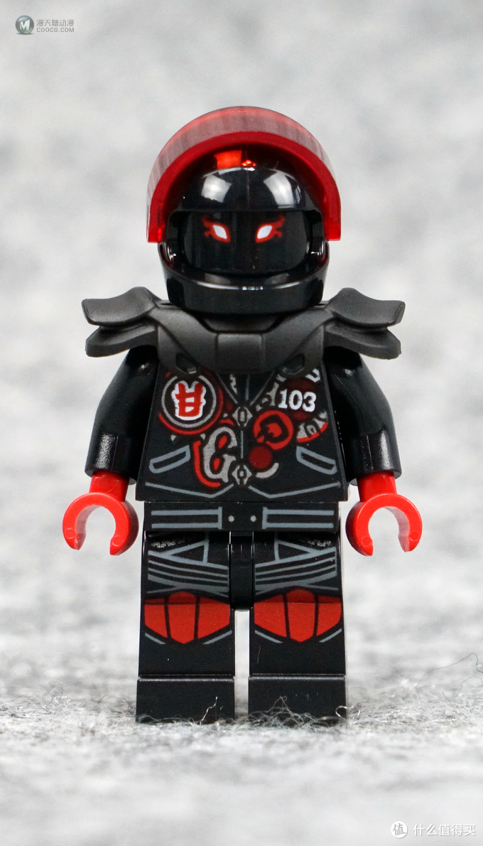 忍者版Tron: Legacy?LEGO 乐高 幻影忍者 Ninjago 巨轮摩托车追击战 70639 忍者版Tron: Legacy?LEGO 乐高 幻影忍者 Ninjago 巨轮摩托车追击战 70639