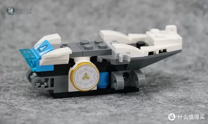 忍者版Tron: Legacy?LEGO 乐高 幻影忍者 Ninjago 巨轮摩托车追击战 70639 忍者版Tron: Legacy?LEGO 乐高 幻影忍者 Ninjago 巨轮摩托车追击战 70639