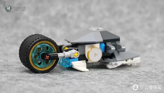 忍者版Tron: Legacy?LEGO 乐高 幻影忍者 Ninjago 巨轮摩托车追击战 70639 忍者版Tron: Legacy?LEGO 乐高 幻影忍者 Ninjago 巨轮摩托车追击战 70639