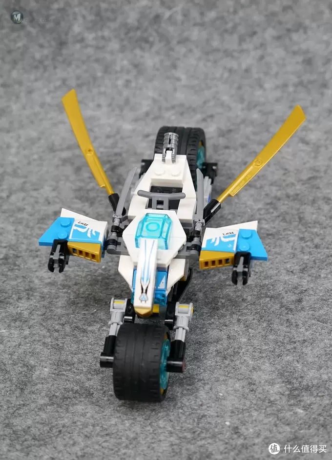 忍者版Tron: Legacy?LEGO 乐高 幻影忍者 Ninjago 巨轮摩托车追击战 70639 忍者版Tron: Legacy?LEGO 乐高 幻影忍者 Ninjago 巨轮摩托车追击战 70639