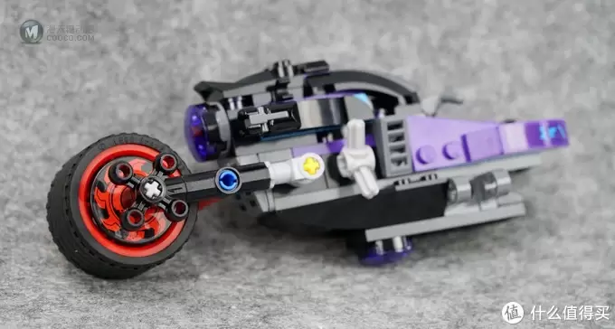 忍者版Tron: Legacy?LEGO 乐高 幻影忍者 Ninjago 巨轮摩托车追击战 70639 忍者版Tron: Legacy?LEGO 乐高 幻影忍者 Ninjago 巨轮摩托车追击战 70639