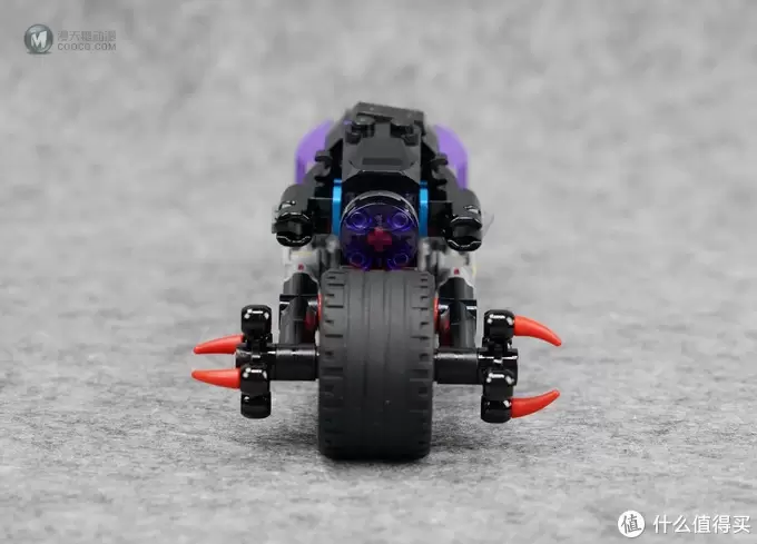忍者版Tron: Legacy?LEGO 乐高 幻影忍者 Ninjago 巨轮摩托车追击战 70639 忍者版Tron: Legacy?LEGO 乐高 幻影忍者 Ninjago 巨轮摩托车追击战 70639