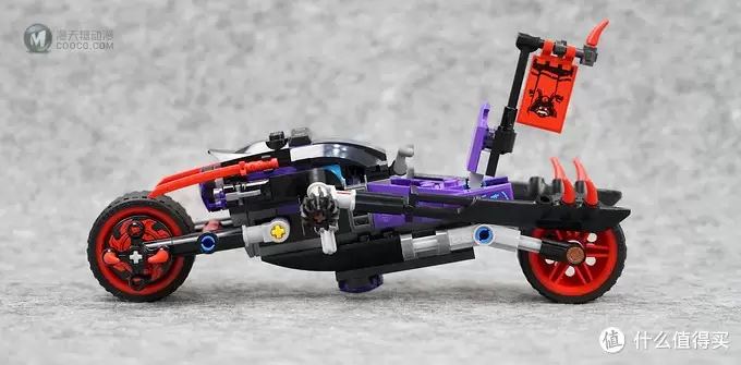 忍者版Tron: Legacy?LEGO 乐高 幻影忍者 Ninjago 巨轮摩托车追击战 70639 忍者版Tron: Legacy?LEGO 乐高 幻影忍者 Ninjago 巨轮摩托车追击战 70639