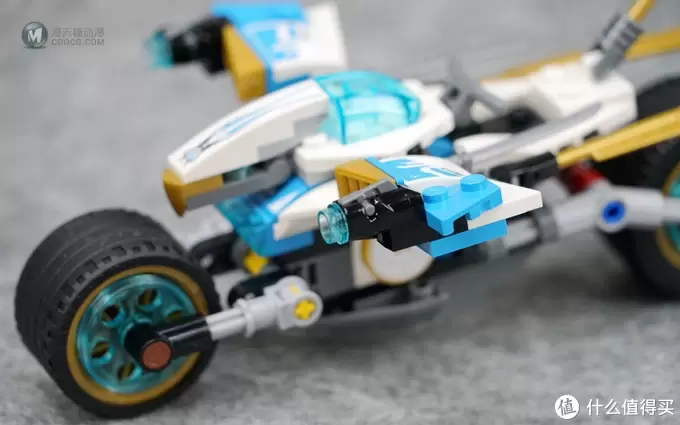 忍者版Tron: Legacy?LEGO 乐高 幻影忍者 Ninjago 巨轮摩托车追击战 70639 忍者版Tron: Legacy?LEGO 乐高 幻影忍者 Ninjago 巨轮摩托车追击战 70639