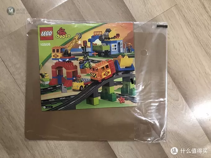 “火车控”宝宝的必备玩物—Lego 乐高 10508 豪华火车套装 “火车控”宝宝的必备玩物—Lego 乐高 10508 豪华火车套装