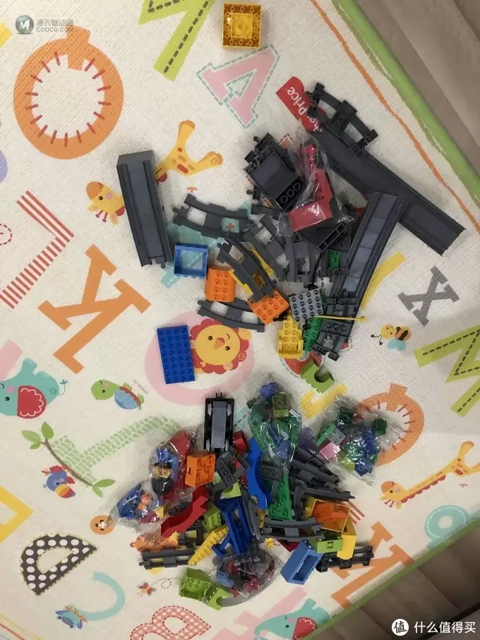“火车控”宝宝的必备玩物—Lego 乐高 10508 豪华火车套装 “火车控”宝宝的必备玩物—Lego 乐高 10508 豪华火车套装