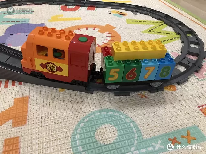 “火车控”宝宝的必备玩物—Lego 乐高 10508 豪华火车套装 “火车控”宝宝的必备玩物—Lego 乐高 10508 豪华火车套装