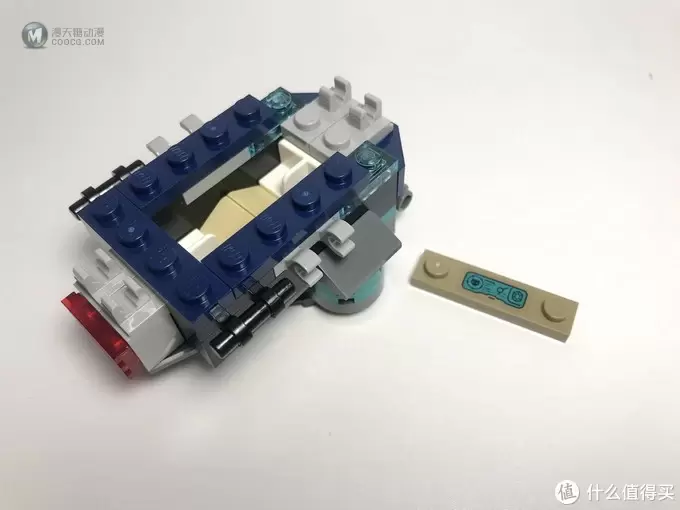 空间原石到来:LEGO 乐高 76101 先驱者号运输船攻袭 空间原石到来:LEGO 乐高 76101 先驱者号运输船攻袭