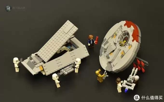 LEGO 乐高 75192 千年隼晒单附带支架展示 LEGO 乐高 75192 千年隼晒单附带支架展示