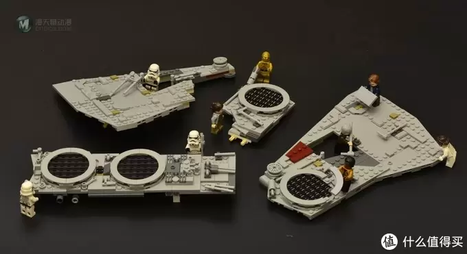 LEGO 乐高 75192 千年隼晒单附带支架展示 LEGO 乐高 75192 千年隼晒单附带支架展示
