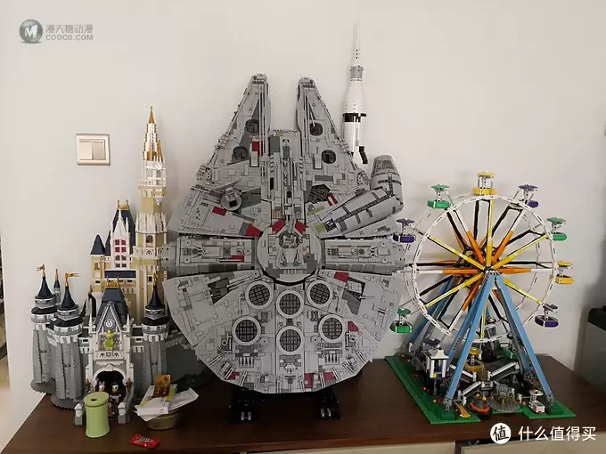 LEGO 乐高 75192 千年隼晒单附带支架展示 LEGO 乐高 75192 千年隼晒单附带支架展示