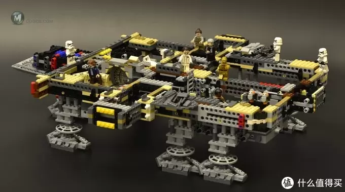 LEGO 乐高 75192 千年隼晒单附带支架展示 LEGO 乐高 75192 千年隼晒单附带支架展示