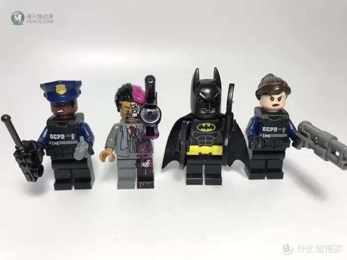 LEGO 乐高 蝙蝠侠大电影 70915 双面人破坏 LEGO 乐高 蝙蝠侠大电影 70915 双面人破坏