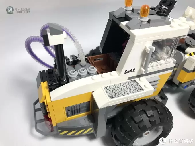 LEGO 乐高 蝙蝠侠大电影 70915 双面人破坏 LEGO 乐高 蝙蝠侠大电影 70915 双面人破坏