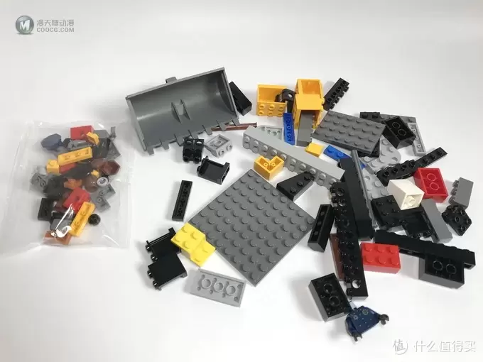 LEGO 乐高 蝙蝠侠大电影 70915 双面人破坏 LEGO 乐高 蝙蝠侠大电影 70915 双面人破坏