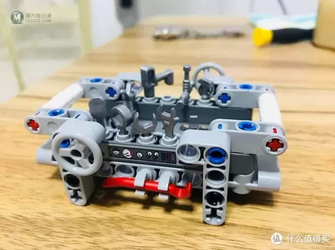有趣的非旗舰—LEGO 乐高 42068 机场救援车拼装记录(含电机加装) 有趣的非旗舰—LEGO 乐高 42068 机场救援车拼装记录(含电机加装)