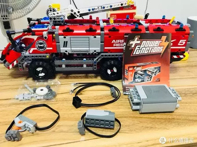 有趣的非旗舰—LEGO 乐高 42068 机场救援车拼装记录(含电机加装) 有趣的非旗舰—LEGO 乐高 42068 机场救援车拼装记录(含电机加装)