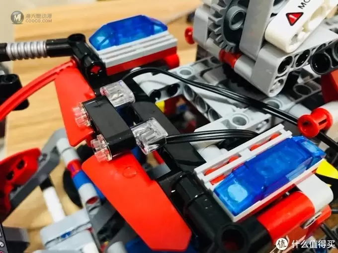 有趣的非旗舰—LEGO 乐高 42068 机场救援车拼装记录(含电机加装) 有趣的非旗舰—LEGO 乐高 42068 机场救援车拼装记录(含电机加装)