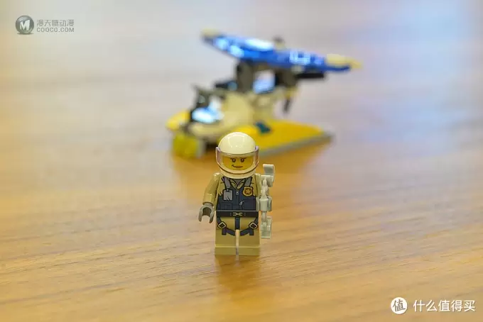 #全民分享季#三五十元也能玩乐高—LEGO 乐高 30359 警务飞机 拼砌包 开箱 #全民分享季#三五十元也能玩乐高—LEGO 乐高 30359 警务飞机 拼砌包 开箱