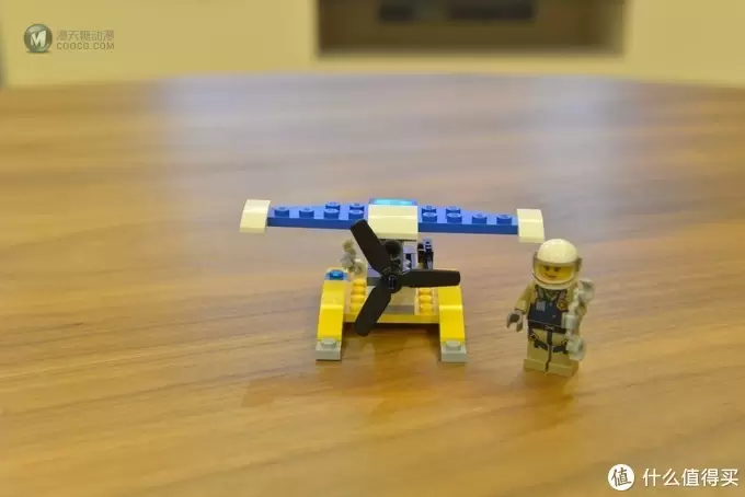 #全民分享季#三五十元也能玩乐高—LEGO 乐高 30359 警务飞机 拼砌包 开箱 #全民分享季#三五十元也能玩乐高—LEGO 乐高 30359 警务飞机 拼砌包 开箱