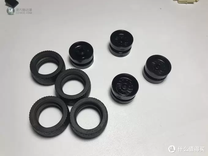 LEGO 乐高 拼拼乐 75873 超级赛车系列 奥迪R8 LMS LEGO 乐高 拼拼乐 75873 超级赛车系列 奥迪R8 LMS