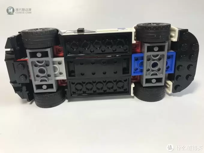 LEGO 乐高 拼拼乐 75873 超级赛车系列 奥迪R8 LMS LEGO 乐高 拼拼乐 75873 超级赛车系列 奥迪R8 LMS