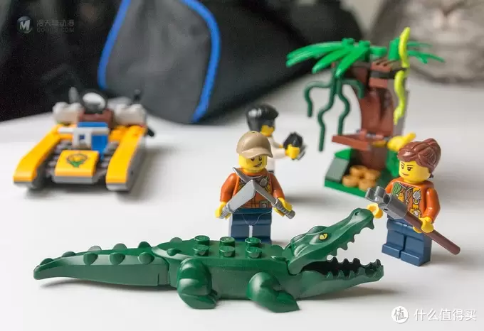 LEGO 乐高 CITY-60157丛林入门套装 开箱 LEGO 乐高 CITY-60157丛林入门套装 开箱