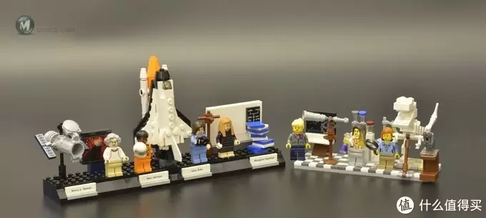 LEGO 乐高 21110 研究室 & 21312 女强人 开箱晒单 LEGO 乐高 21110 研究室 & 21312 女强人 开箱晒单