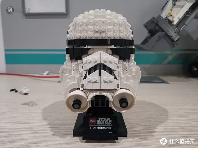 老杨的玩具仓库 篇五十一:LEGO 星战头盔系列40周年 75276 冲锋兵头盔 评测 老杨的玩具仓库 篇五十一:LEGO 星战头盔系列40周年 75276 冲锋兵头盔 评测
