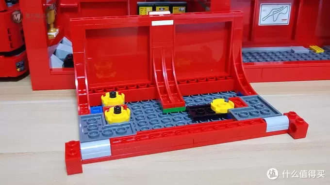 乐高手记 篇五十:这回来盒大的吧——LEGO 乐高 超级赛车系列 75913 法拉利车队 乐高手记 篇五十:这回来盒大的吧——LEGO 乐高 超级赛车系列 75913 法拉利车队