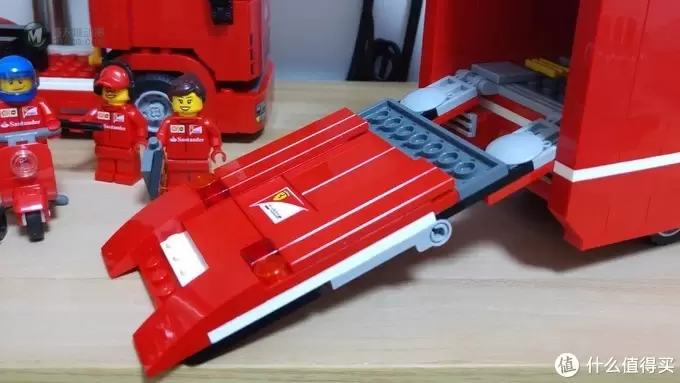 乐高手记 篇五十:这回来盒大的吧——LEGO 乐高 超级赛车系列 75913 法拉利车队 乐高手记 篇五十:这回来盒大的吧——LEGO 乐高 超级赛车系列 75913 法拉利车队