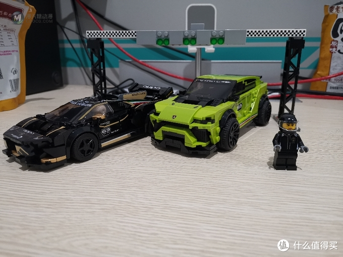 老杨的玩具仓库 篇二十四:LEGO 76899 兰博基尼 Huracán 和 Urus 老杨的玩具仓库 篇二十四:LEGO 76899 兰博基尼 Huracán 和 Urus