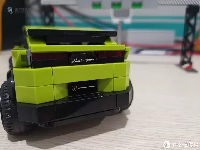老杨的玩具仓库 篇二十四:LEGO 76899 兰博基尼 Huracán 和 Urus 老杨的玩具仓库 篇二十四:LEGO 76899 兰博基尼 Huracán 和 Urus