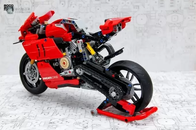 乐高科技系列新品42107杜卡迪Panigale V4 R测评 乐高科技系列新品42107杜卡迪Panigale V4 R测评