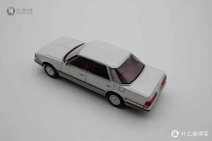 TOMICA 多美卡 TLV 丰田皇冠 Toyota Crown Royal 开箱晒单 TOMICA 多美卡 TLV 丰田皇冠 Toyota Crown Royal 开箱晒单