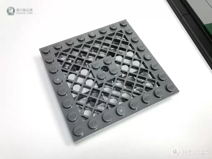 来自大妈的礼物:LEGO 乐高 拼拼乐 篇193: 建筑系列 21019 埃菲尔铁塔 来自大妈的礼物:LEGO 乐高 拼拼乐 篇193: 建筑系列 21019 埃菲尔铁塔