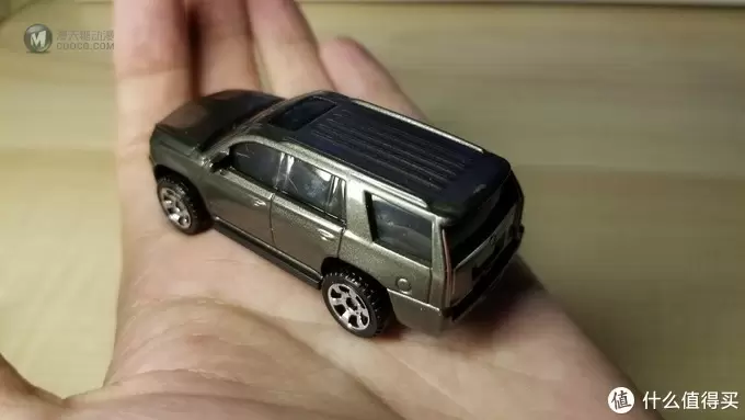MATCHBOX 彩盒版 雪佛兰VAN、萨博班、凯雷德开盒及简介 MATCHBOX 彩盒版 雪佛兰VAN、萨博班、凯雷德开盒及简介