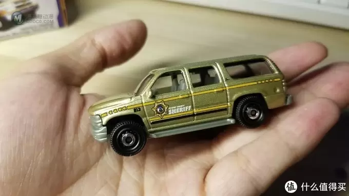 MATCHBOX 彩盒版 雪佛兰VAN、萨博班、凯雷德开盒及简介 MATCHBOX 彩盒版 雪佛兰VAN、萨博班、凯雷德开盒及简介